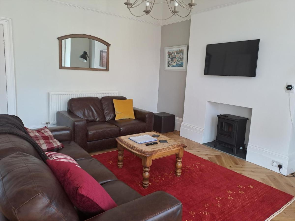 Spinnaker - Self Catering Apartment, Tenby Eksteriør bilde